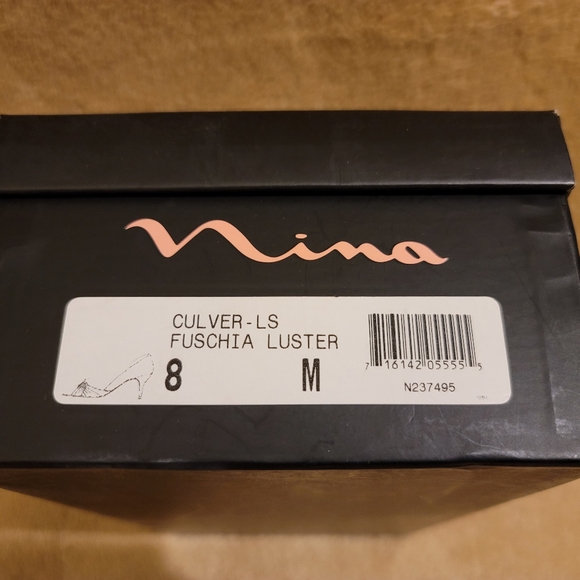 Ladies Shoes - Picture 4 of 6